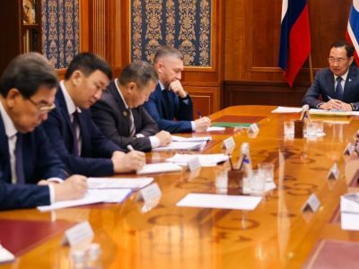 Глава Якутии поручил подготовить план мероприятий Года семьи в республике