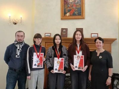 Якутские шахматистки подтвердили лидерство на чемпионате ДФО