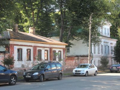 Усадьба городская (жилые дома служащих промышленного училища им. Чижова)