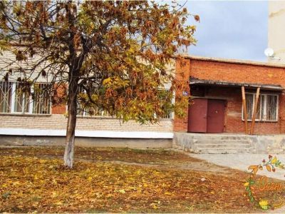 Центральная библиотека села Травники