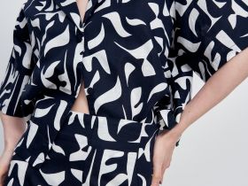 Рубашка женская с принтом изо льна