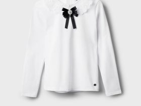 Трикотажная блузка с бантом