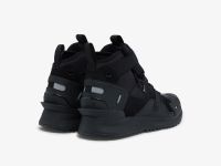 Женские зимние ботинки Lacoste RUN BREAKER GTX