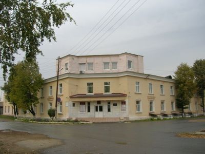 Здание, в котором в годы Великой Отечественной войны размещался госпиталь