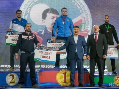 К двум «бронзовым» — первая «золотая». Игорь Овсянников победил среди тяжей турнира Коркина