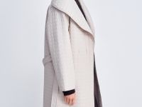 Стеганое пальто прямого кроя