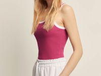 Майка с контрастной отделкой