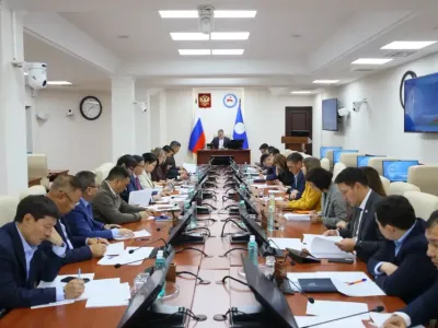 Кирилл Бычков провел заседание проектного офиса по реализации национальных проектов в Якутии 