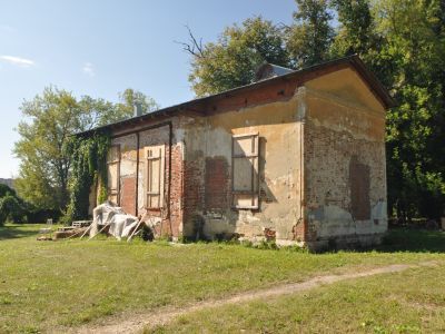 Флигель