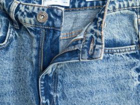 Прямые джинсы с подворотами, Голубой