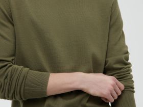 Базовый джемпер прямого кроя