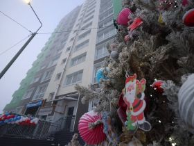 Глава Якутии ознакомился с условиями арендного жилья для специалистов