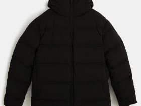 Пуховик с воротником-стойкой и капюшоном