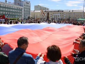 «Один день с полицией»: в Якутске развернули выставку вооружения и спецтехники