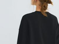 Свитшот с декоративными заклёпками, Черный