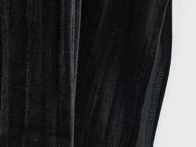 Бархатная футболка, Черный