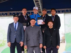 Стали известны победители соревнований по мас-рестлингу и борьбе корэш на Сабантуе