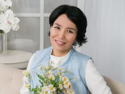 Министр труда Якутии Елена Волкова поздравила с Днем семьи, любви и верности