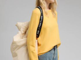 Удлиненный пуховик с капюшоном