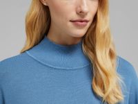 Джемпер с воротником-стойкой и спущенным плечом