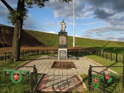 Братская могила Красной Армии 1941 г., перезахоронение 1978 г.