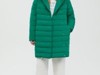 Утепленное полупальто с капюшоном