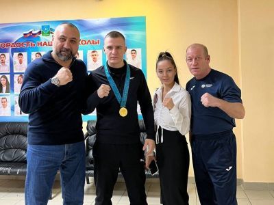 Олимпийский чемпион Александр Лебзяк посетил Мирнинский район