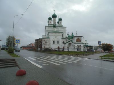 Троицкий собор с колокольней, 1697 г., 1713 г.