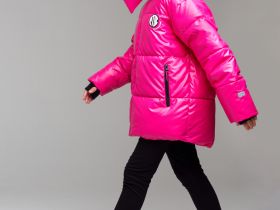 Куртка текстильная с полиуретановым покрытием для девочек