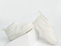 Сапоги-дутики, Белый