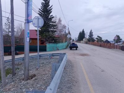 В якутском селе Булгунняхтах 17-летний мотоциклист врезался в трактор