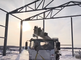 Сергей Местников проверил строительство объектов в Нюрбинском районе