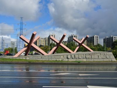 Монумент защитникам г. Москвы («Ежи»)