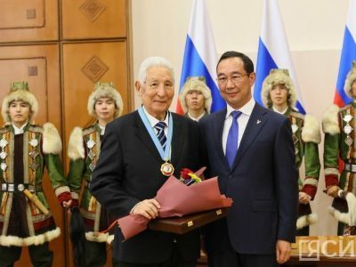 Климент Иванов первым получил почетный знак, учрежденный в память о первом президенте Якутии