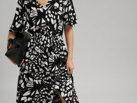 Платье макси с эластичным поясом