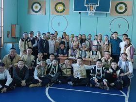Томпонский район отметил День якутской национальной одежды