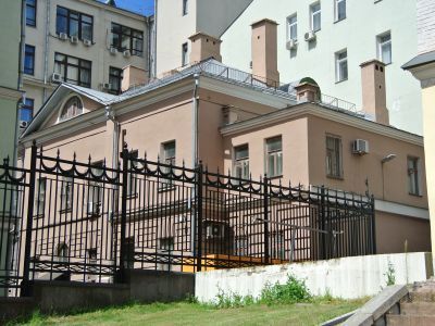 Городская усадьба Чириковых - М.Ф.Арманд, сер. XVIII в. - XIX в.- Главный дом с палатами, сер. XVIII в., 1894 г., инженер Б.Н.Шнауберт