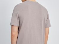 Свободная футболка с принтом