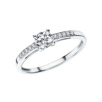 Серебряное кольцо с фианитами