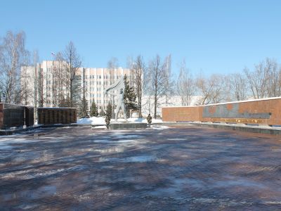 Монумент боевой и трудовой славы, посвященный подвигу трудящихся Удмуртии в годы Великой Отечественной войны 1941-1945 гг.