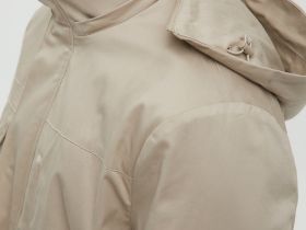 Ветровка из хлопка с капюшоном