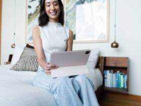 Чехол-книжка uBear