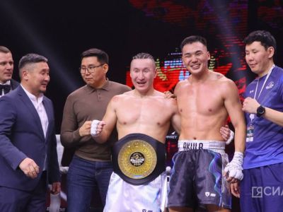 Алексей Уваровский сенсационно победил Кая Адамова на турнире по боксу «Вызов Севера»