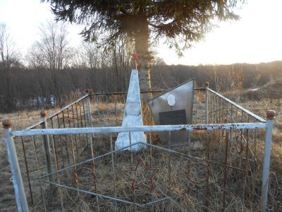 Братская могила партизан, погибших в 1943 г.