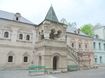 Правильная палата, крыльцо