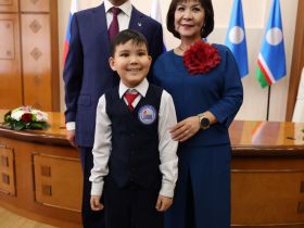 Госнаграды вручили якутянам в преддверии Дня республики