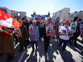 Фото. В Якутске акция «Бессмертный полк» собрала более 50 тысяч человек