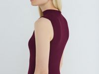 Вязаное платье в рубчик с воротником-стойкой, Фиолетовый