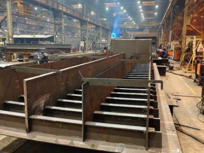 В Тюмени началось производство уникальных наплавных коффердамов для строительства Ленского моста