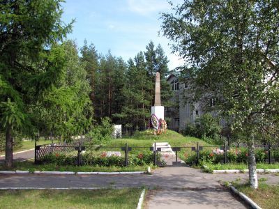 Братское захоронение советских воинов, погибших в 1941-1944 гг.